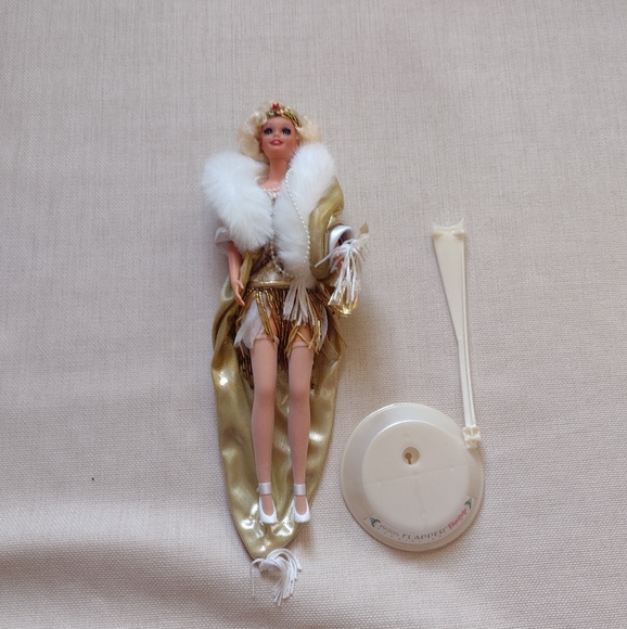 90s Vintage 1920s Flapper Barbie - Picture 2 of 7